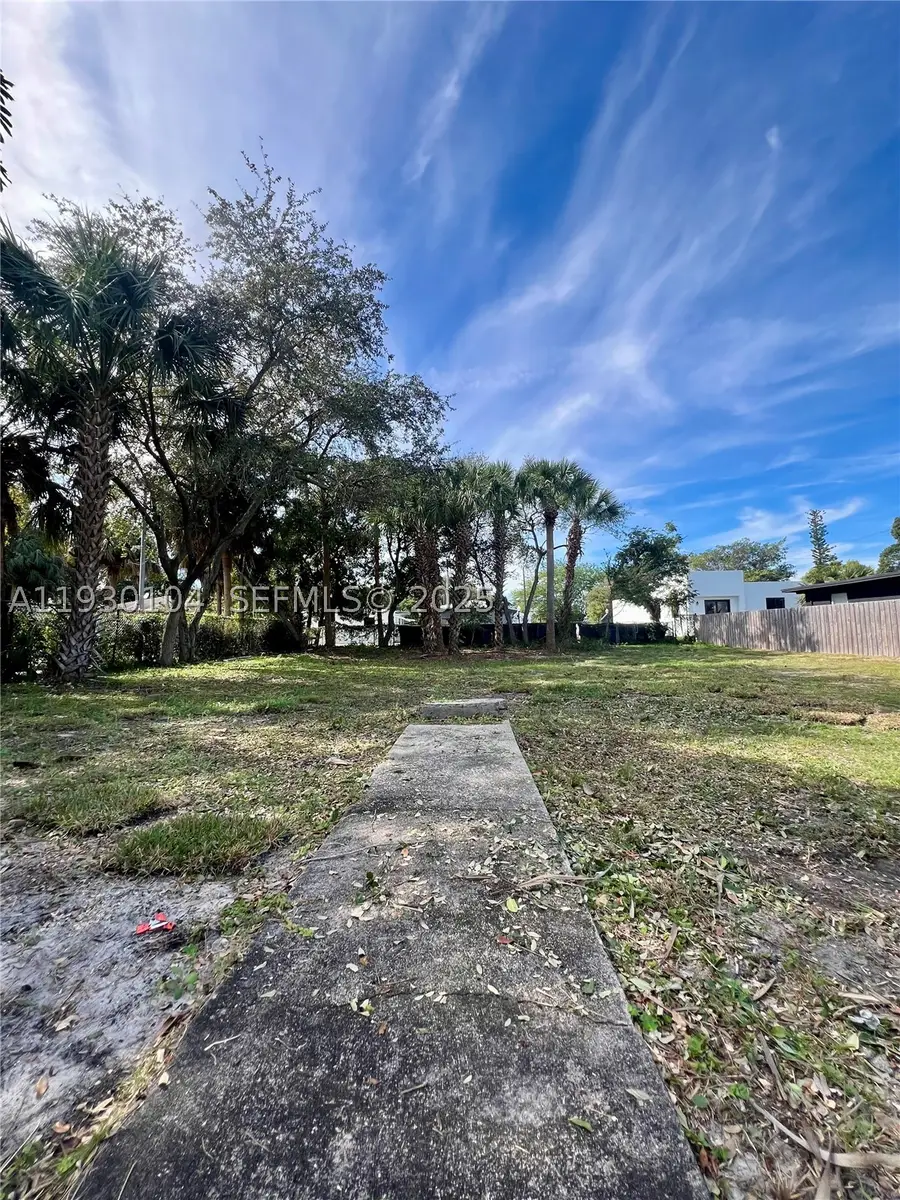 633 NW 14th, Fort Lauderdale, FL 33311 - #3
