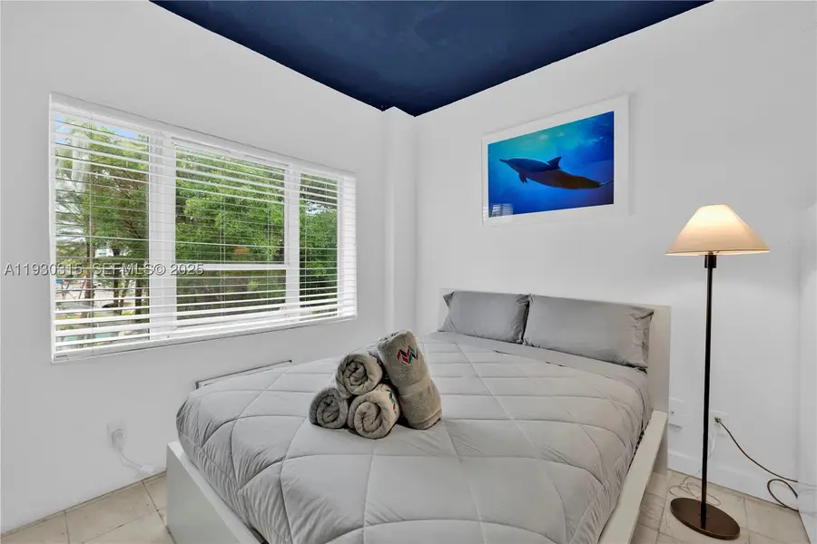 255 W 24th #302, Miami Beach, FL 33140 - #2