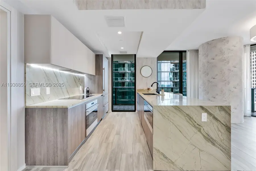 801 S Miami #1805, Miami, FL 33130 - #3
