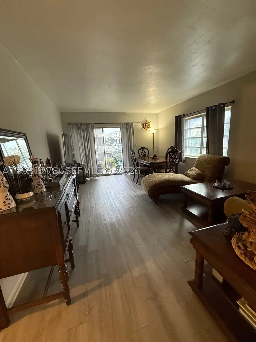 1510 SE 15th #210, Fort Lauderdale, FL 33316 - #3