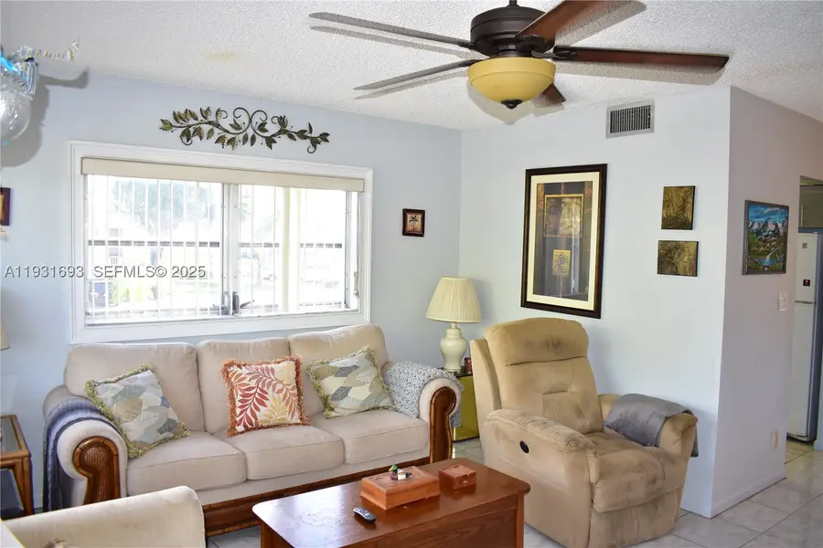 9141 Sunrise Lakes #201, Sunrise, FL 33322 - #3