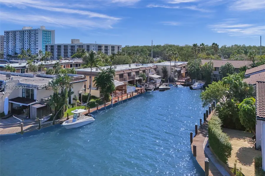 16478 NE 27th #34, North Miami Beach, FL 33160 - #2