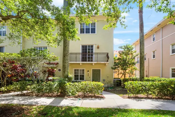 888 University, Jupiter, FL 33458