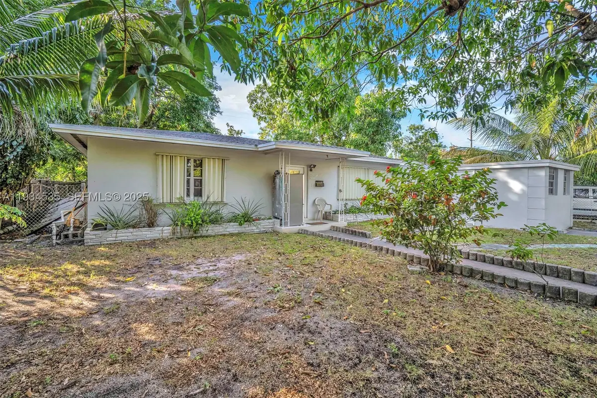 16234 NE 9th, North Miami Beach, FL 33162 - #1
