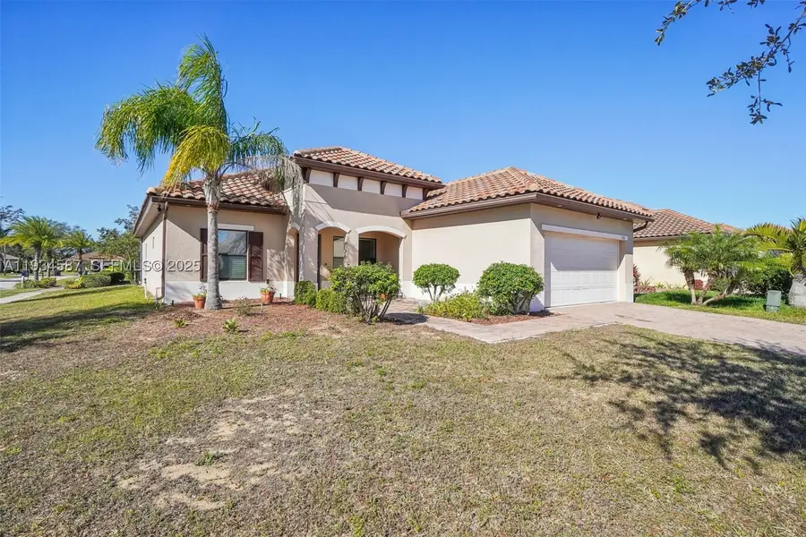 310 Villa Sorrento, Haines City, FL 33844 - #2