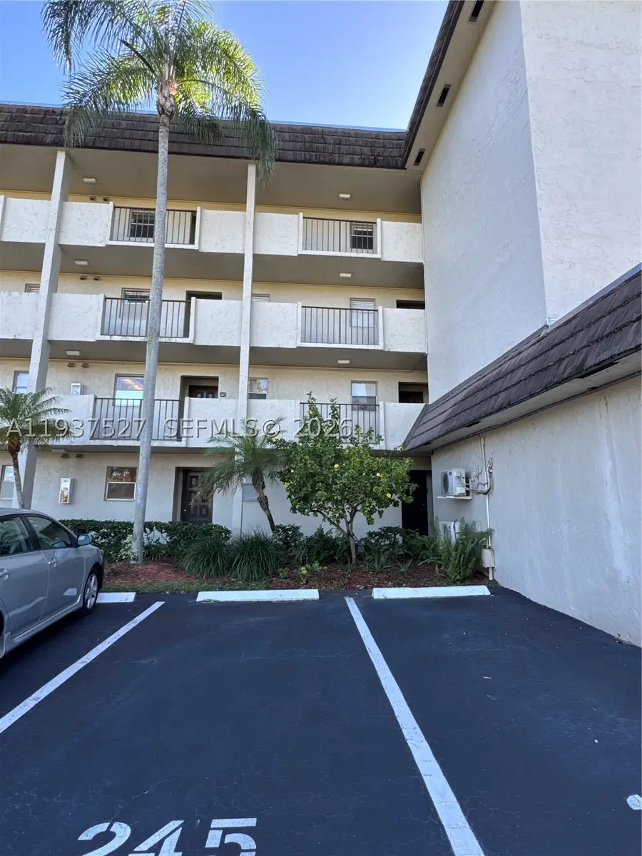 6080 NW 44th #107, Lauderhill, FL 33319 - #2