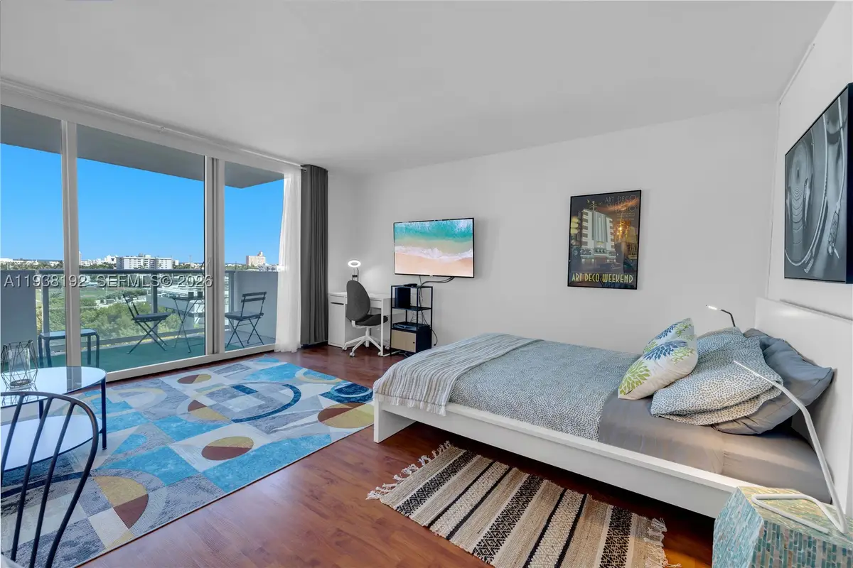 1200 West #811, Miami Beach, FL 33139 - #1