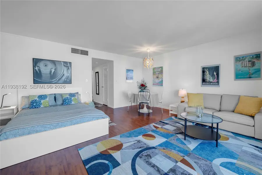 1200 West #811, Miami Beach, FL 33139 - #3