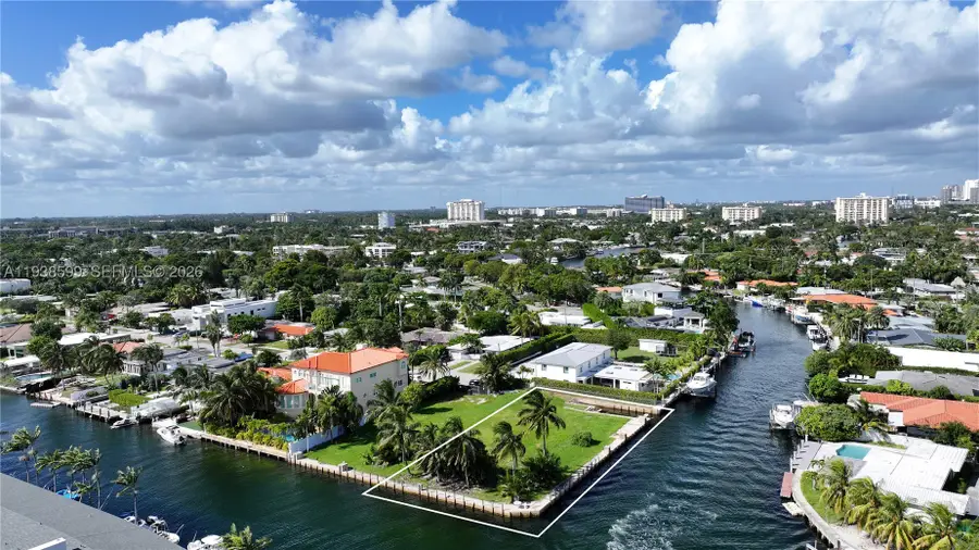 2210 NE 124th, North Miami, FL 33181 - #3
