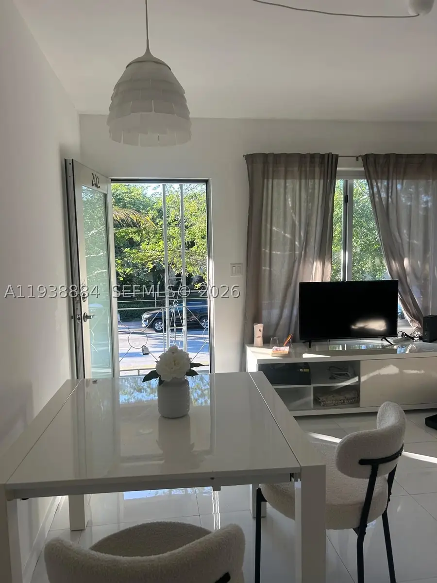 801 15th #202, Miami Beach, FL 33139 - #2