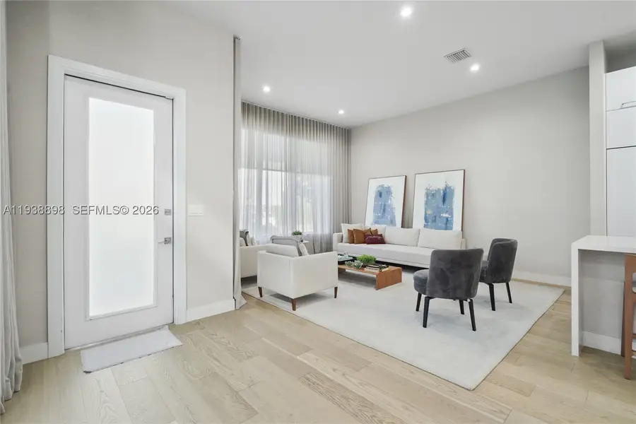 8144 NW 43rd, Doral, FL 33166 - #2