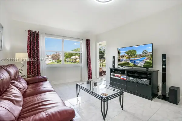 4801 NW 34th #406, Lauderdale Lakes, FL 33319