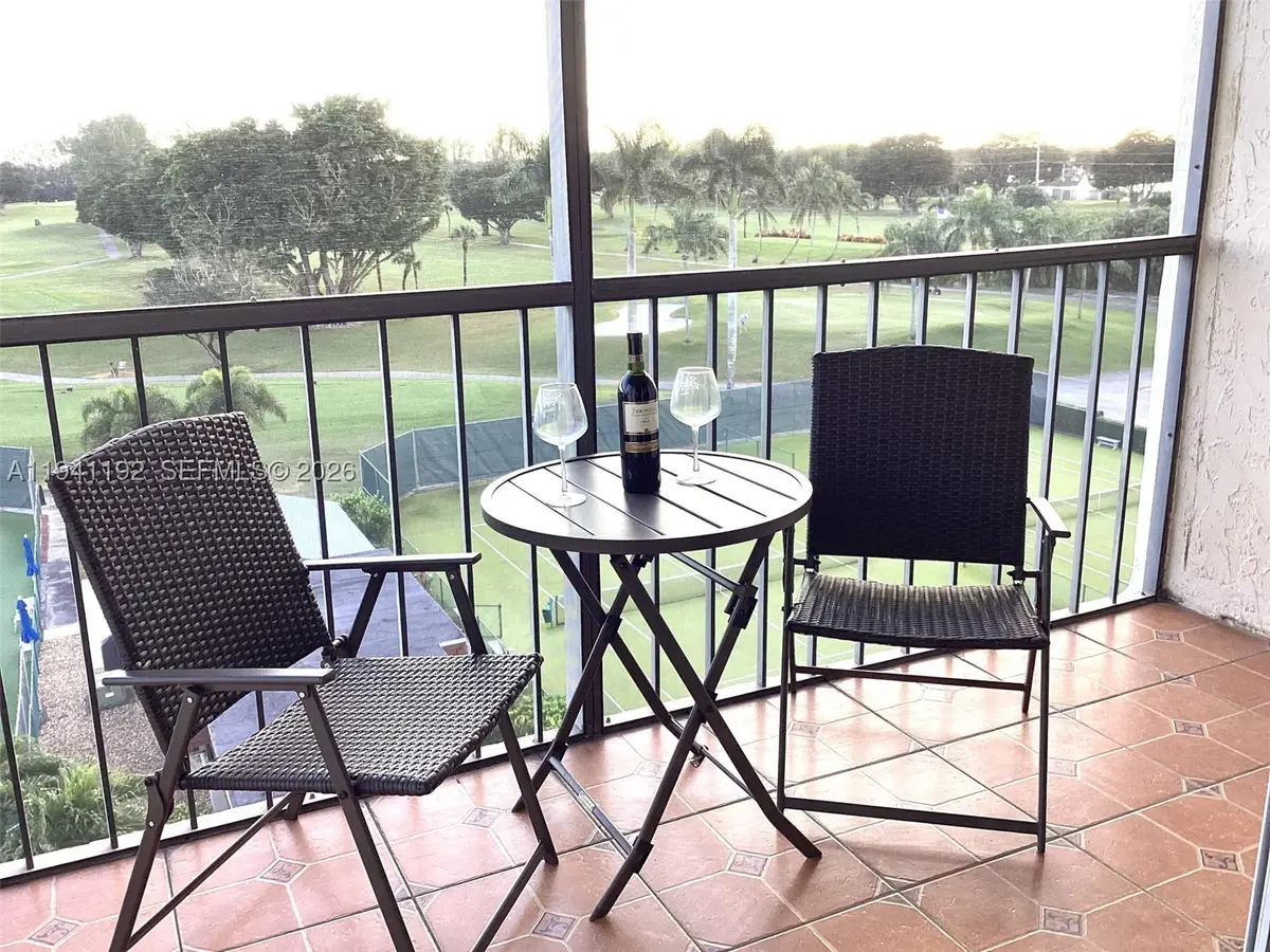 8900 Washington #PH19, Pembroke Pines, FL 33025 - #1