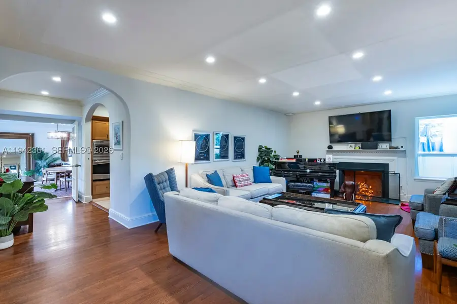 360 SW 28th, Miami, FL 33129 - #2