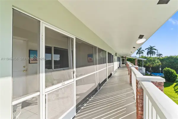 2541 NE 11th #212, Pompano Beach, FL 33062