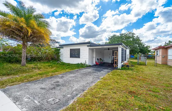 5844 Garfield, Hollywood, FL 33021