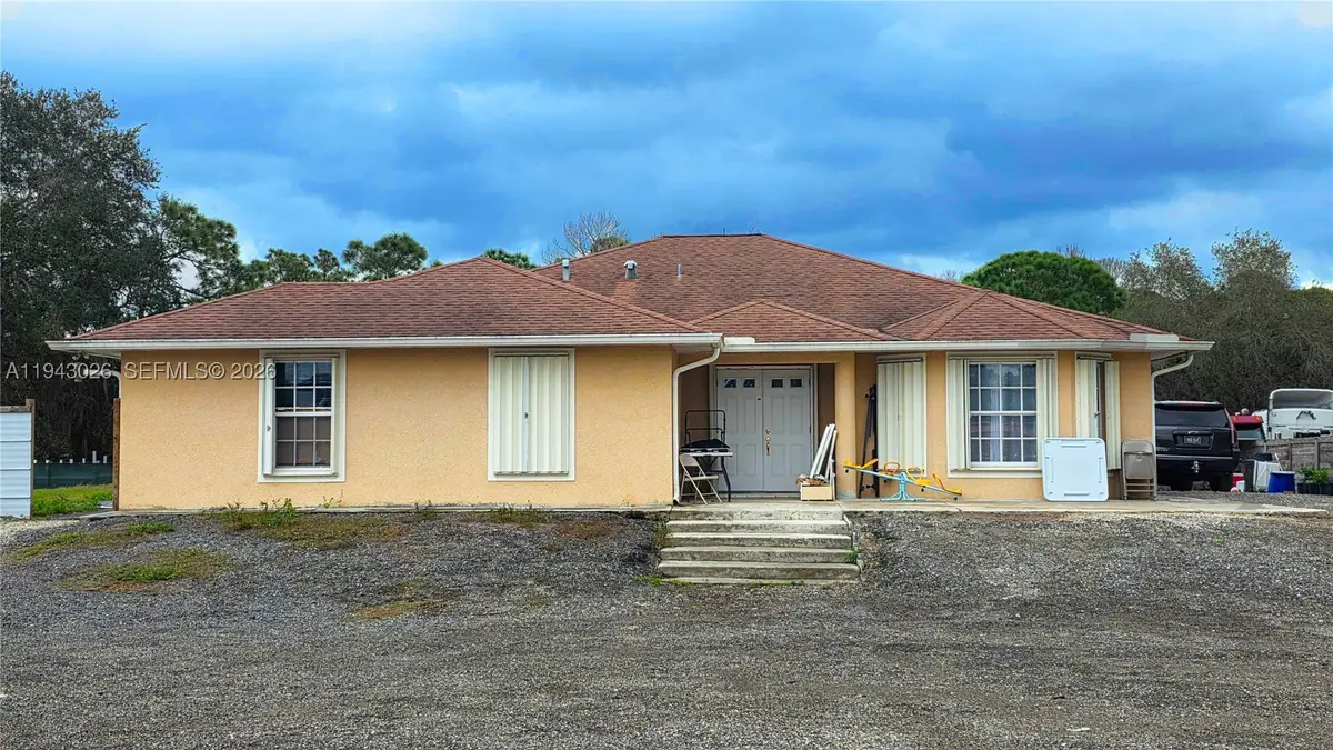 355 N Lindero, Clewiston, FL 33440 - #1