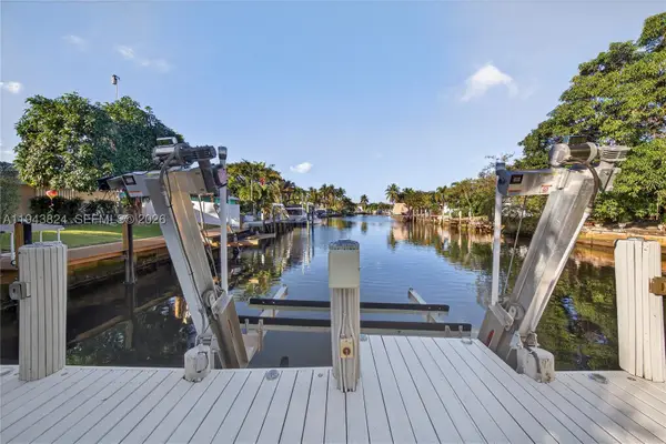 371 SE 3rd, Pompano Beach, FL 33060