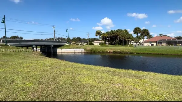 401 Rotonda, Rotonda West, FL 33947