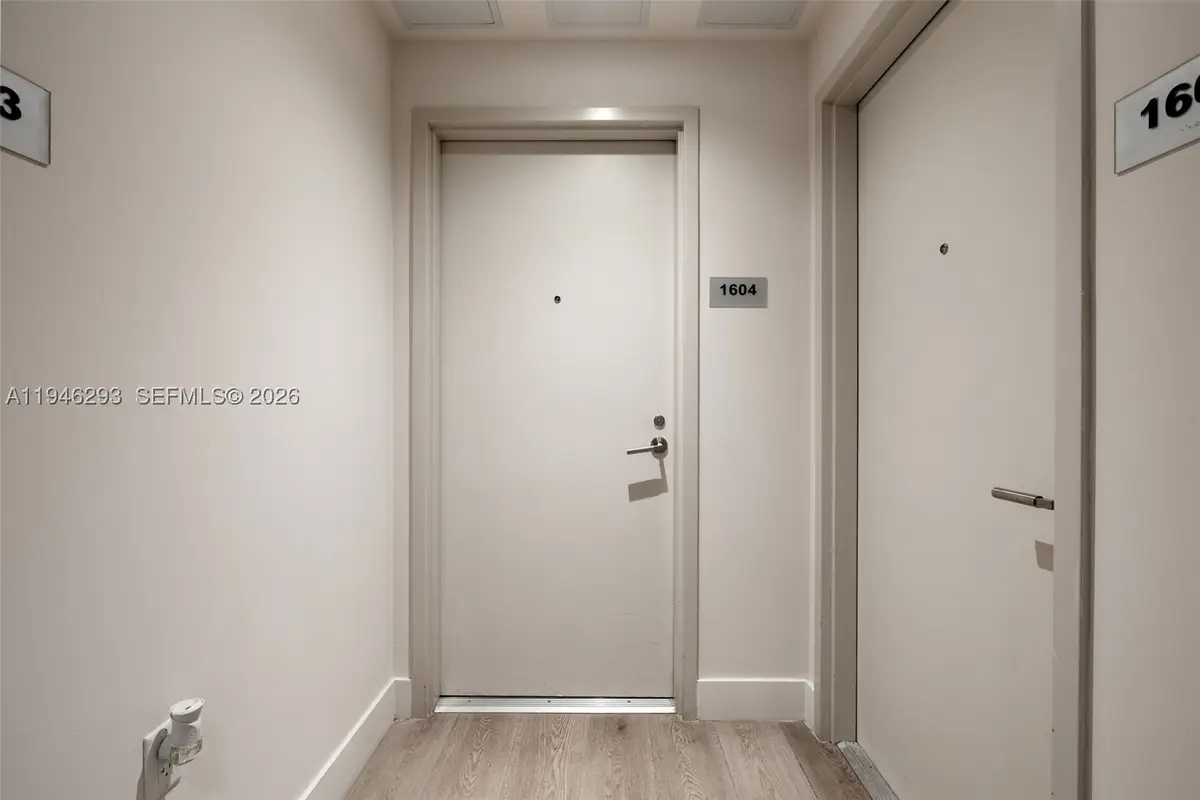 239 SW 9th #1604, Miami, FL 33130 - #1