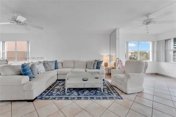 9721 Sunrise Lakes #201, Sunrise, FL 33322