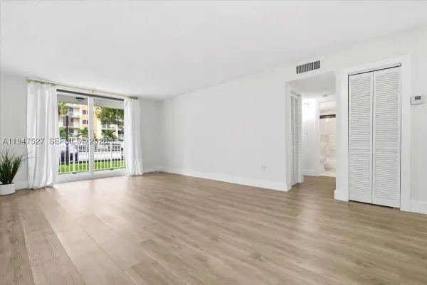 6960 Miami Gardens #2-124, Hialeah, FL 33015