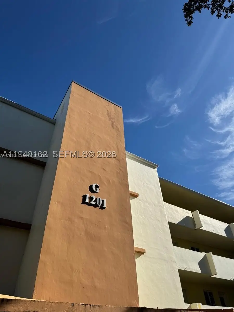 1201 NE 191st #G313, Miami, FL 33179 - #1