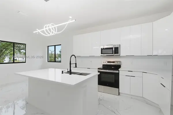 161 Blackstone, Fort Myers, FL 33913