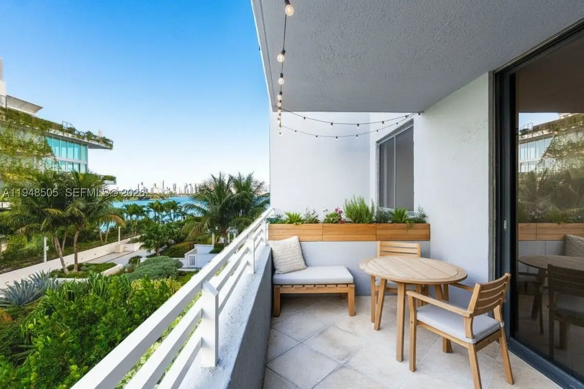 1330 West #610, Miami Beach, FL 33139 - #1