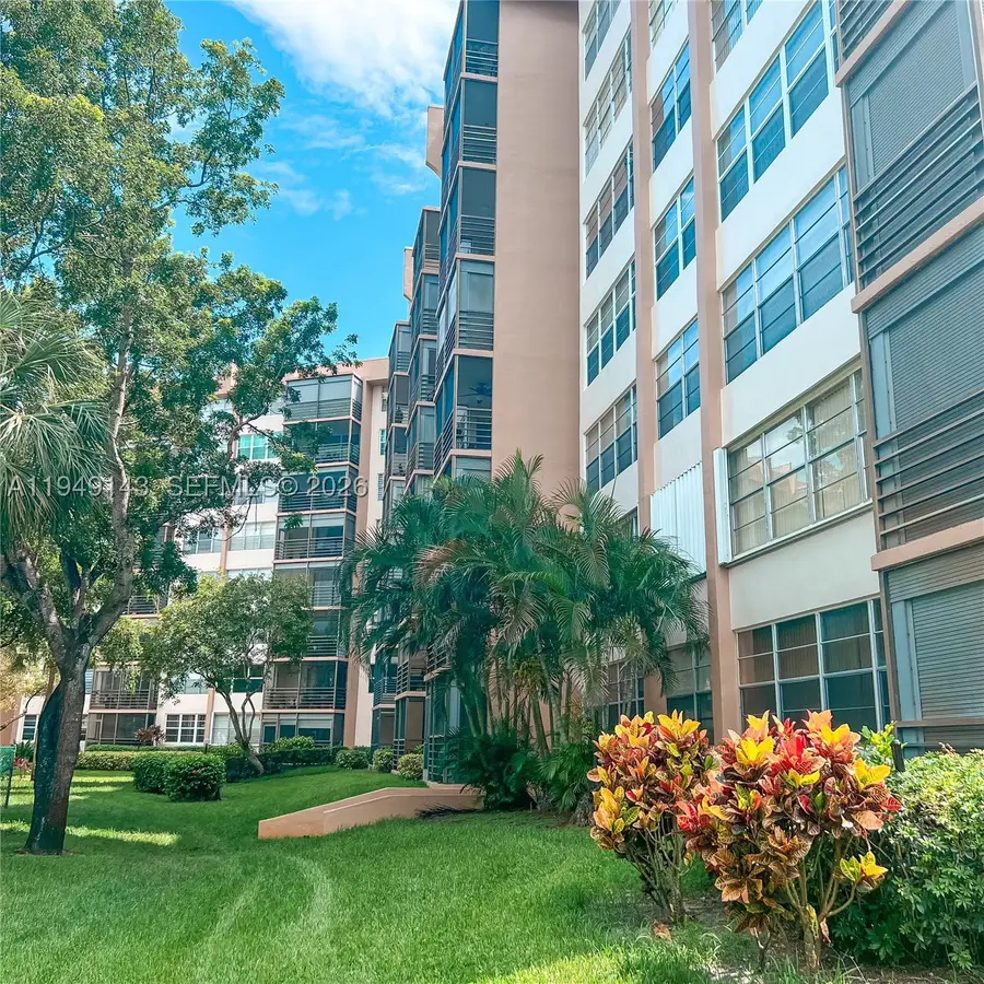 1000 Saint Charles #721, Pembroke Pines, FL 33026 - #3