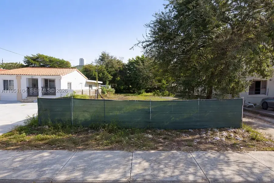 161 NW 18th, Miami, FL 33125 - #2