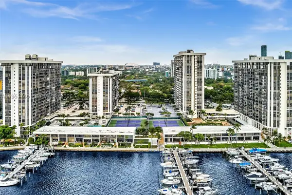 1865 Brickell #A105, Miami, FL 33129