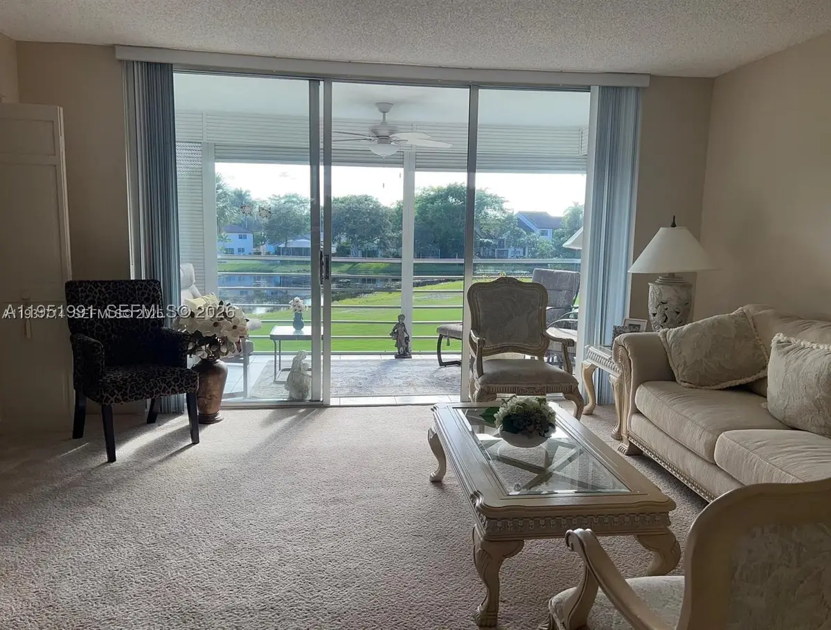 821 Cypress #312, Pompano Beach, FL 33069 - #1