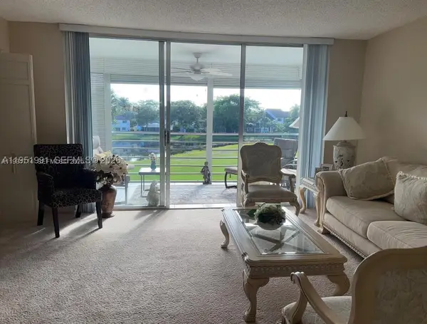 821 Cypress #312, Pompano Beach, FL 33069