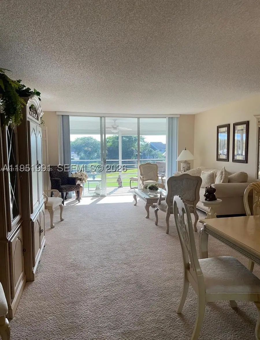 821 Cypress #312, Pompano Beach, FL 33069 - #2