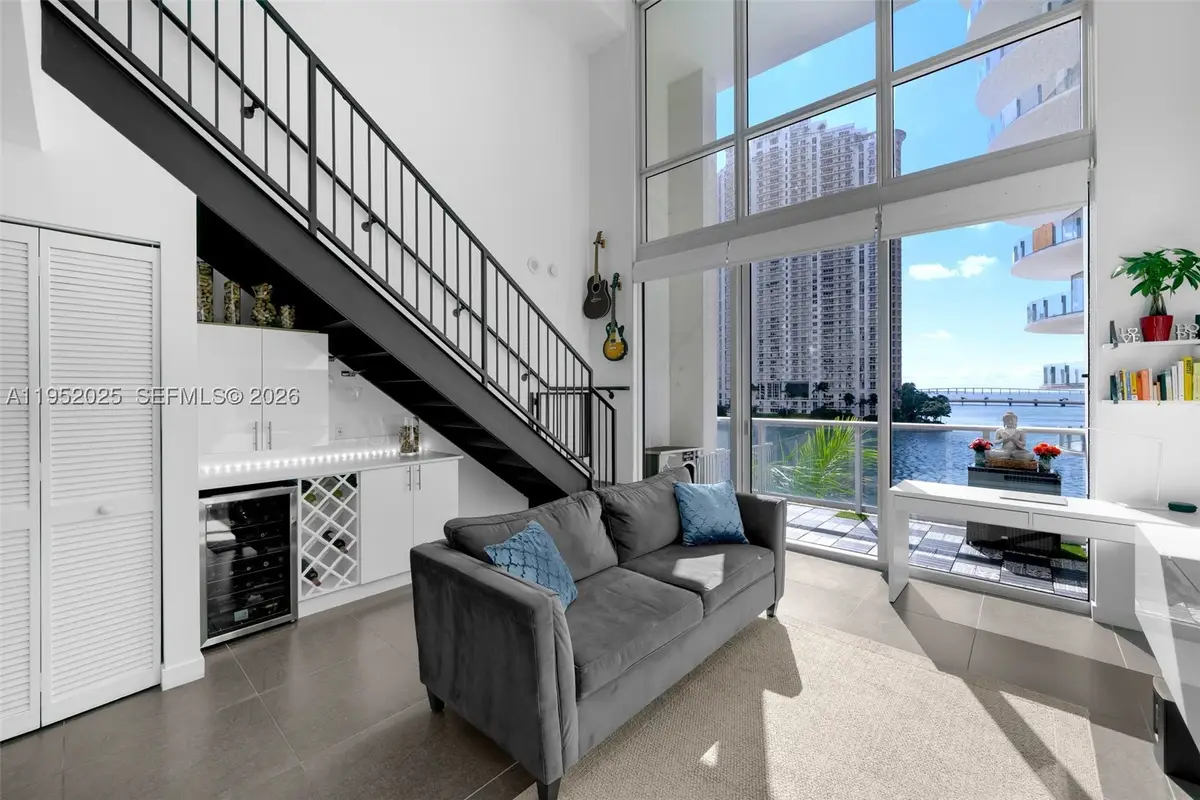 300 S Biscayne #L-410, Miami, FL 33131 - #1