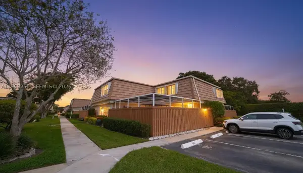 11625 Winchester #B, Palm Beach Gardens, FL 33410