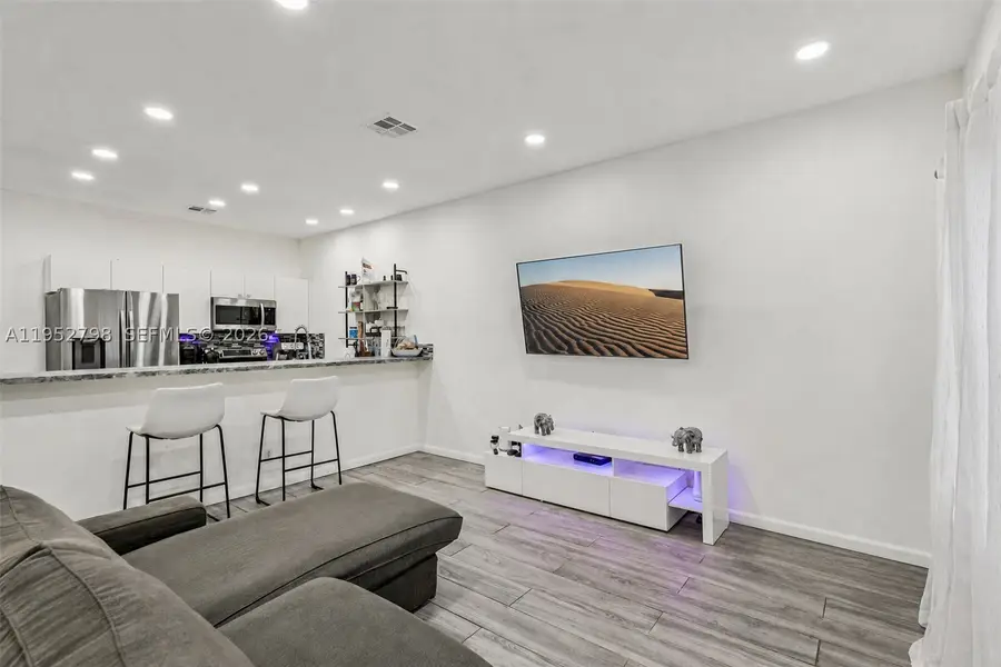 2307 Washington #5, Hollywood, FL 33020 - #2