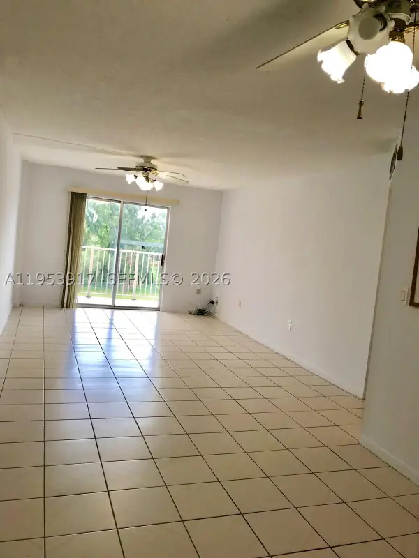 Address Withheld By Seller, North Miami Beach, FL 33160