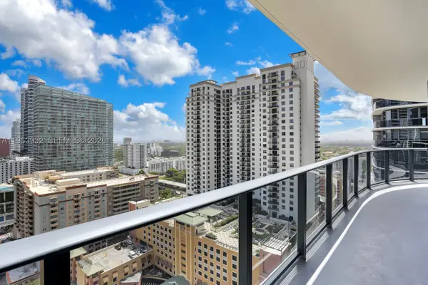 45 SW 9th #1806, Miami, FL 33130