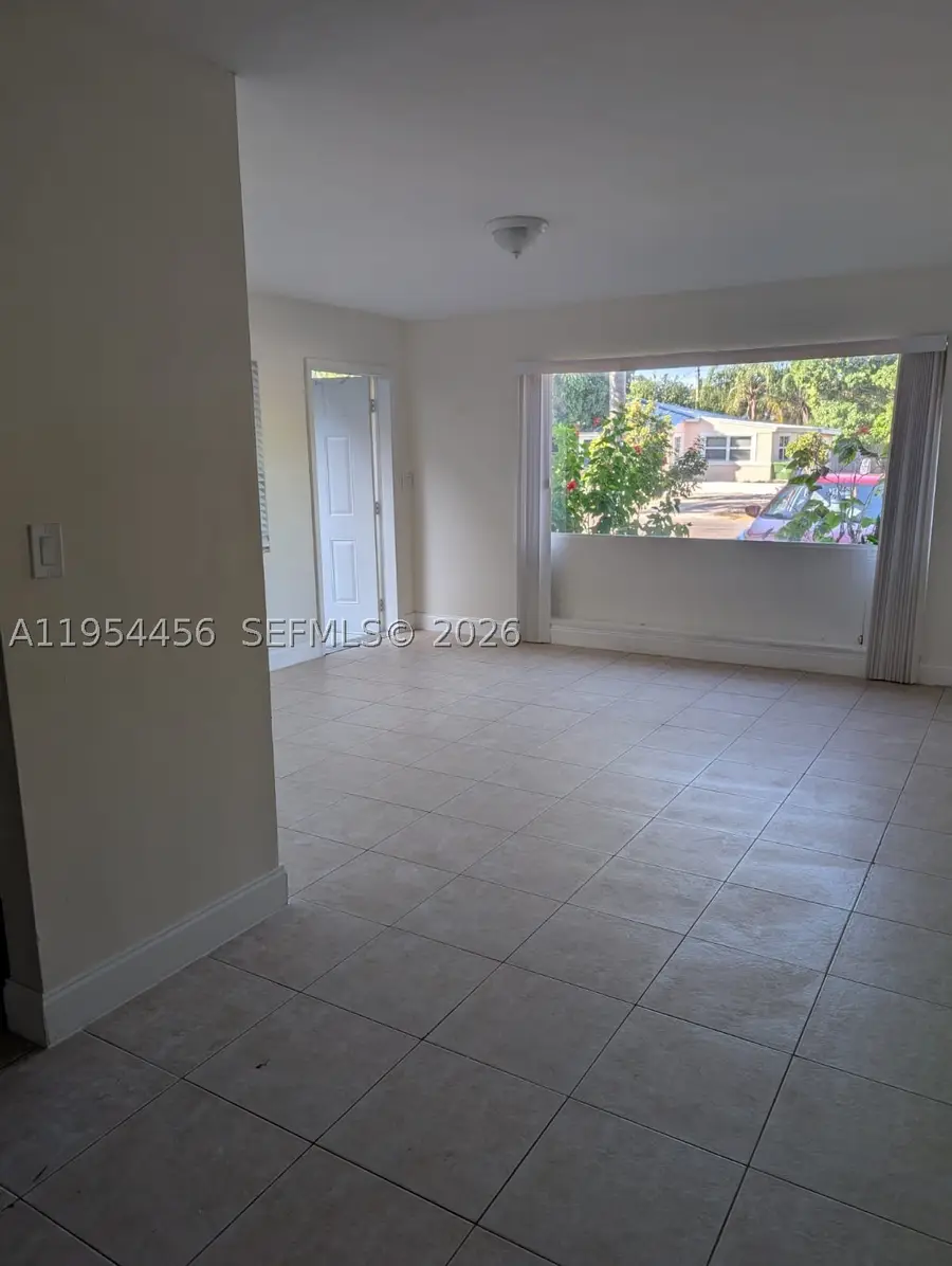 1118-1120 NW 2nd, Fort Lauderdale, FL 33311 - #3