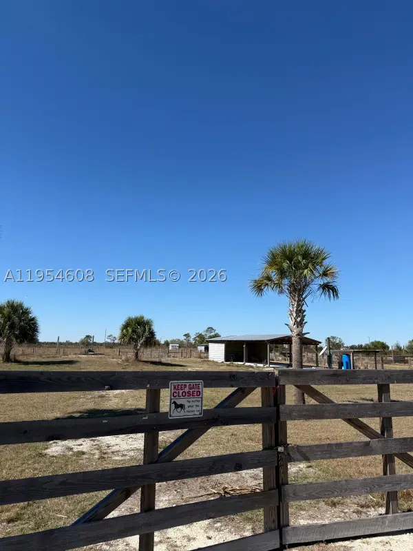 286 Lott Grade, Out of State, FL 33960