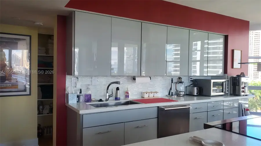 3600 Mystic Pointe #913, Aventura, FL 33180 - #3