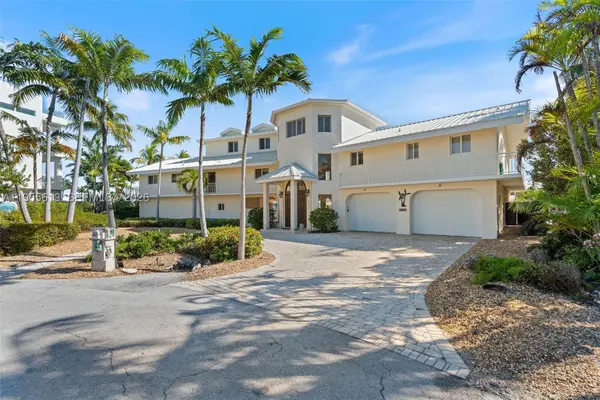 44 W Plaza Del Lago, Islamorada, FL 33036