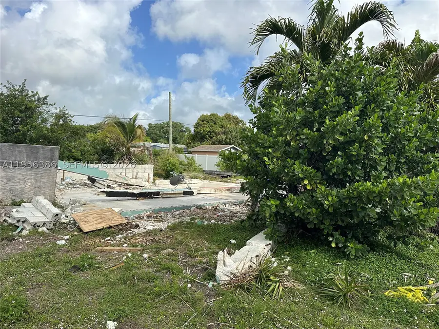 2101 SW 46th, Fort Lauderdale, FL 33317 - #2