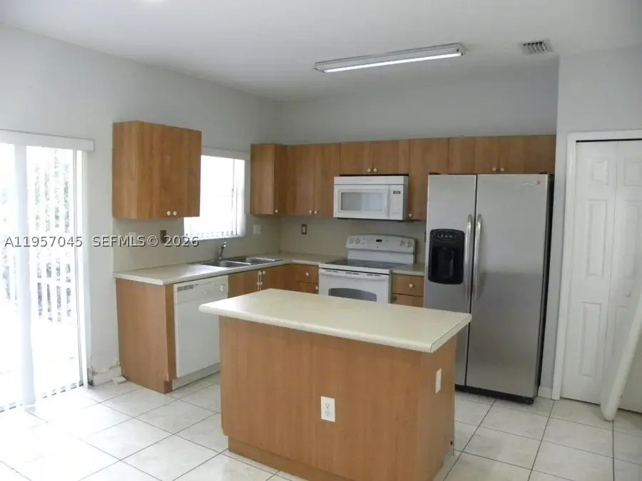 1617 SE 30th, Homestead, FL 33035 - #2