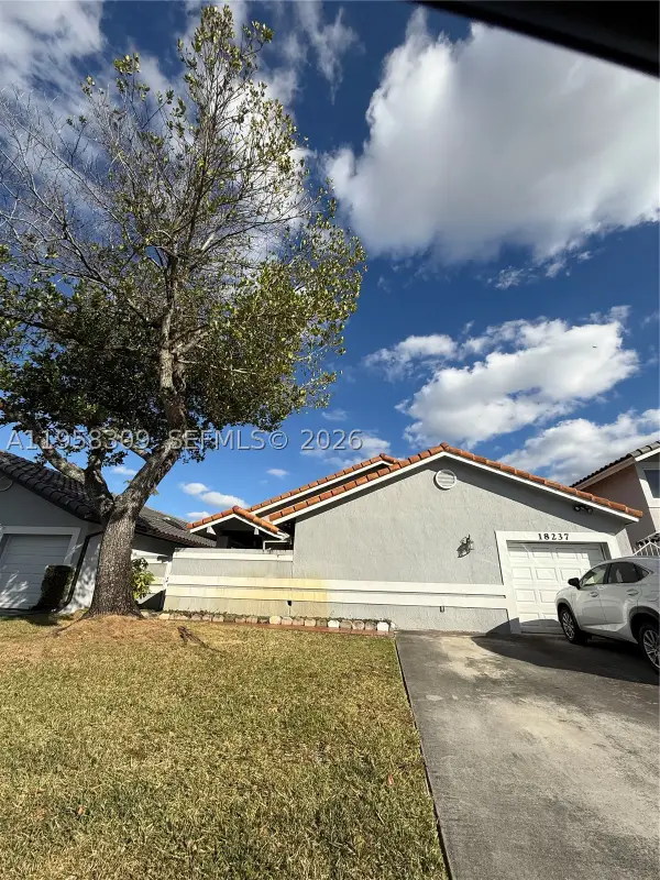 18237 NW 61st, Hialeah, FL 33015