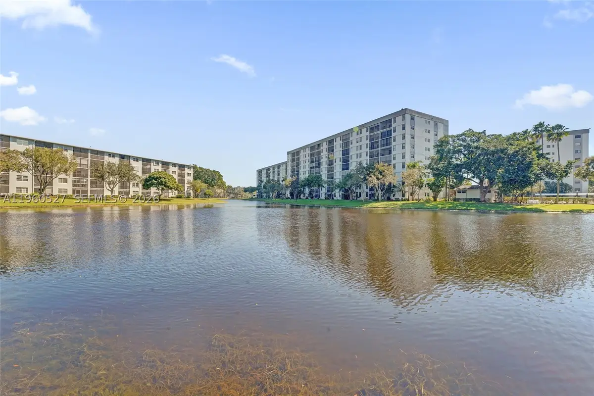 2228 N Cypress Bend #103, Pompano Beach, FL 33069 - #1