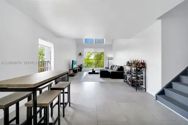 6900 N Kendall #A303, Pinecrest, FL 33156