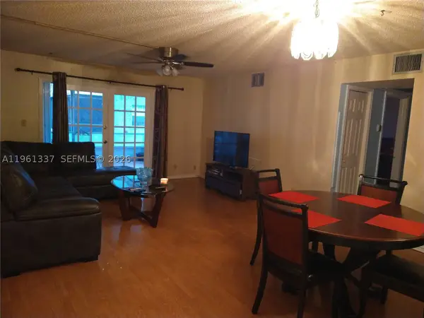 7554 Stirling #105, Davie, FL 33024